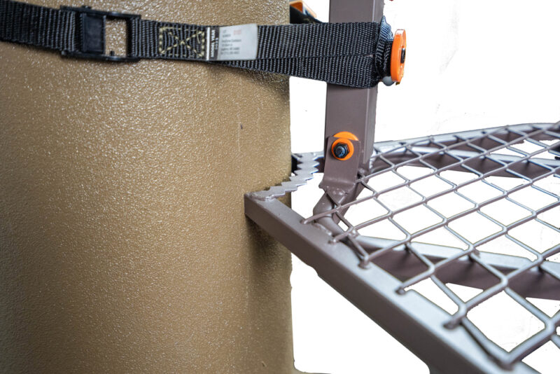 Hang On Stand w/Shooting Rail - Image 6